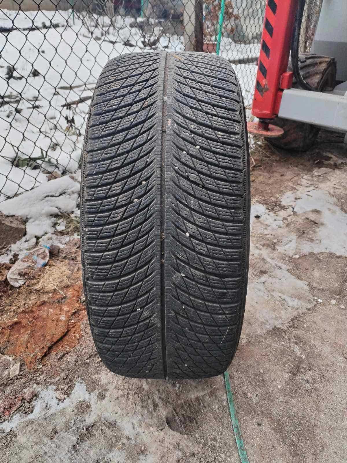 Гуми 275/45/21 зимни