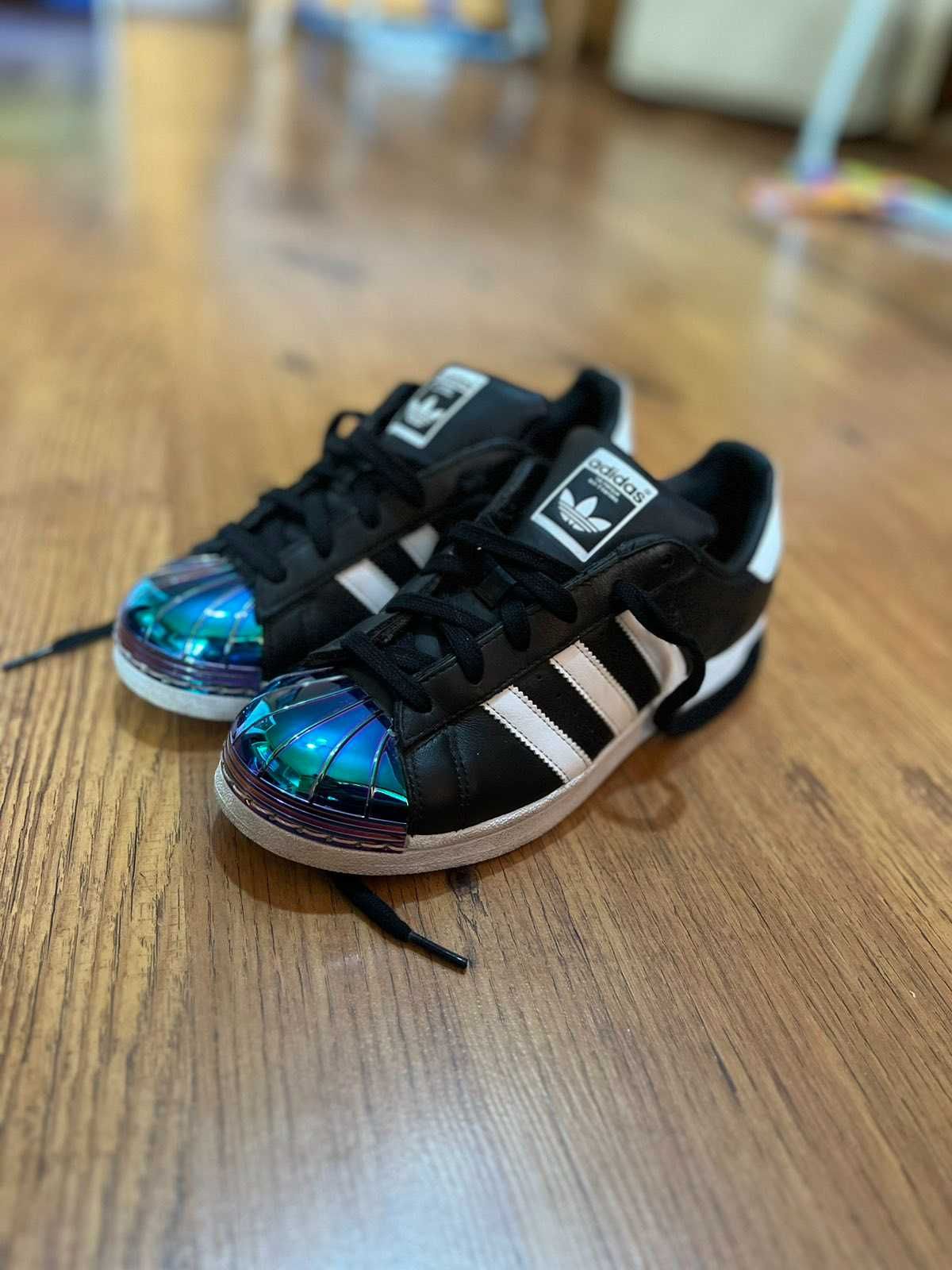 Дамски Кецове Adidas super star