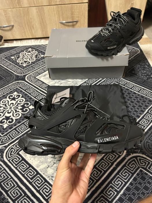Balenciaga Track negri