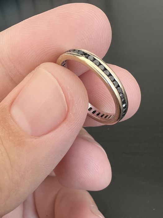 Vand inel memory din aur alb 18k diamante negre