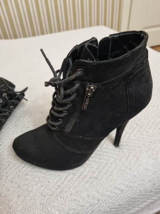 Оригинални боти Guess