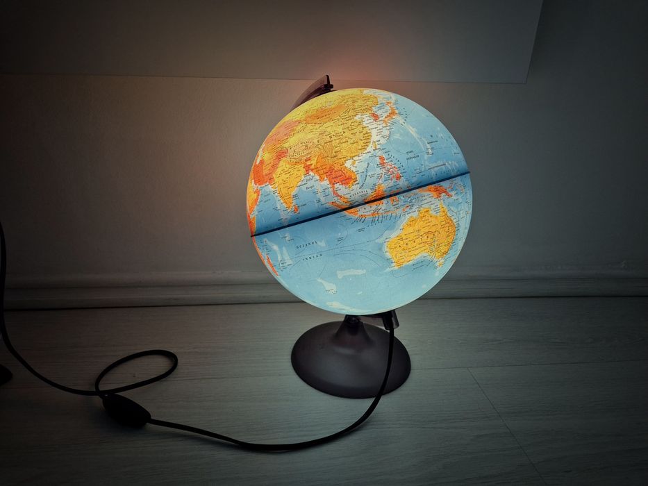 Glob pamantesc cu bec