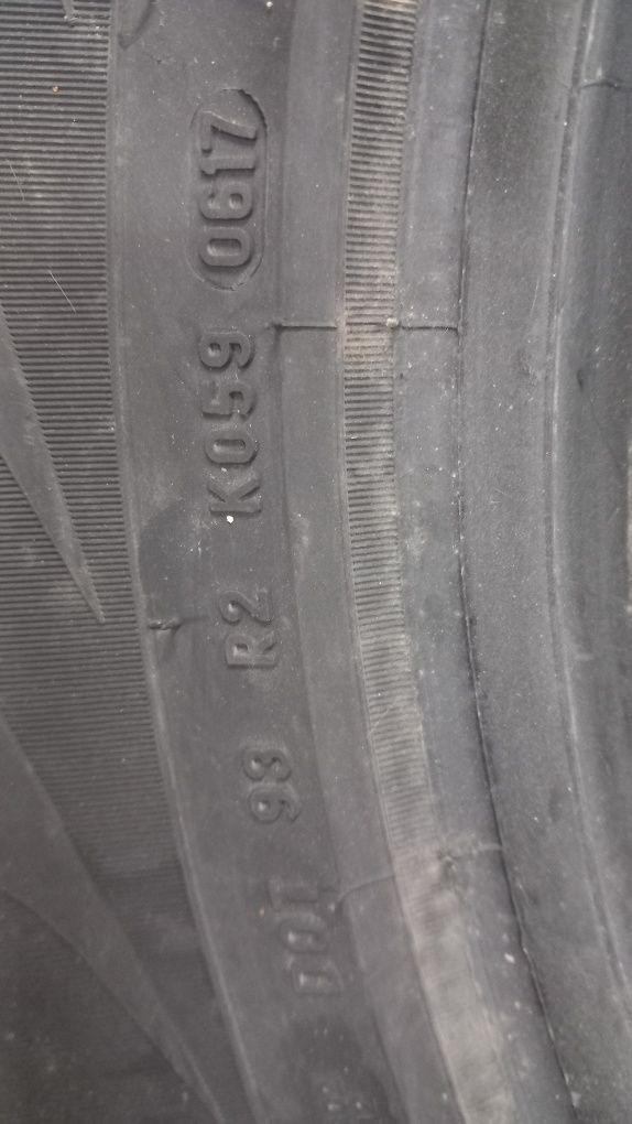 235/65R 17  Pirreli