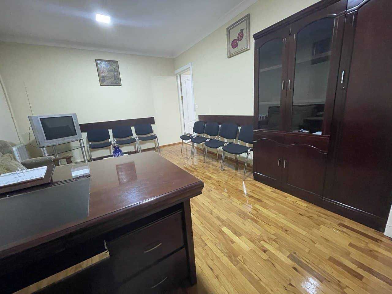 Офис ул.Нукус Гламур 5-кабинетов 154 м² 1-этаж ремонт мебель 2-линия