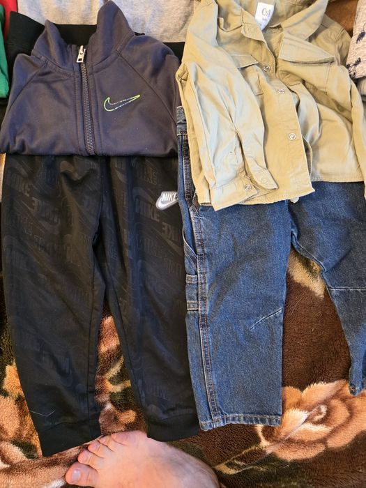 Vând hăinuțe băiețel 1 an