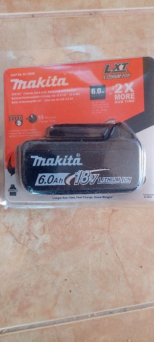 2 Acumulatori  hobby  semiprofesional  Makita  de 6 Ah NOI