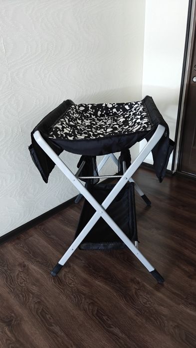 Пеленальный складной столик  ikea