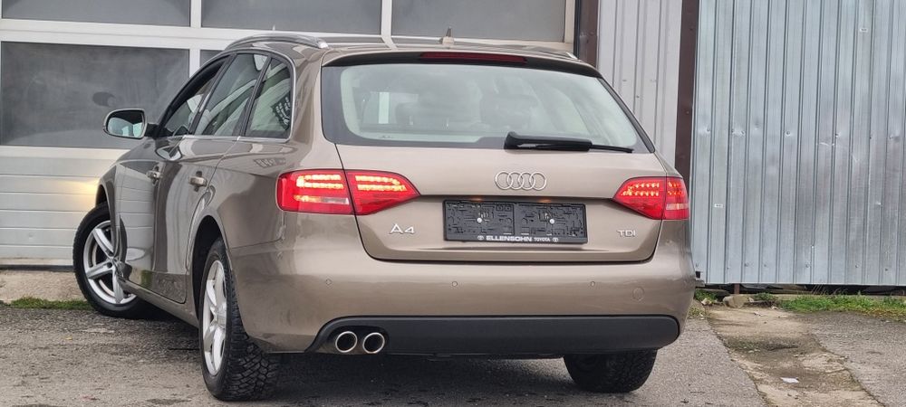 Audi A4 Exclusive 2.0 TDI-140PS/2011