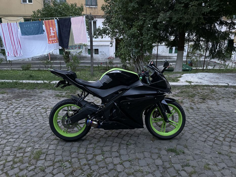 Yamaha YZF R-125