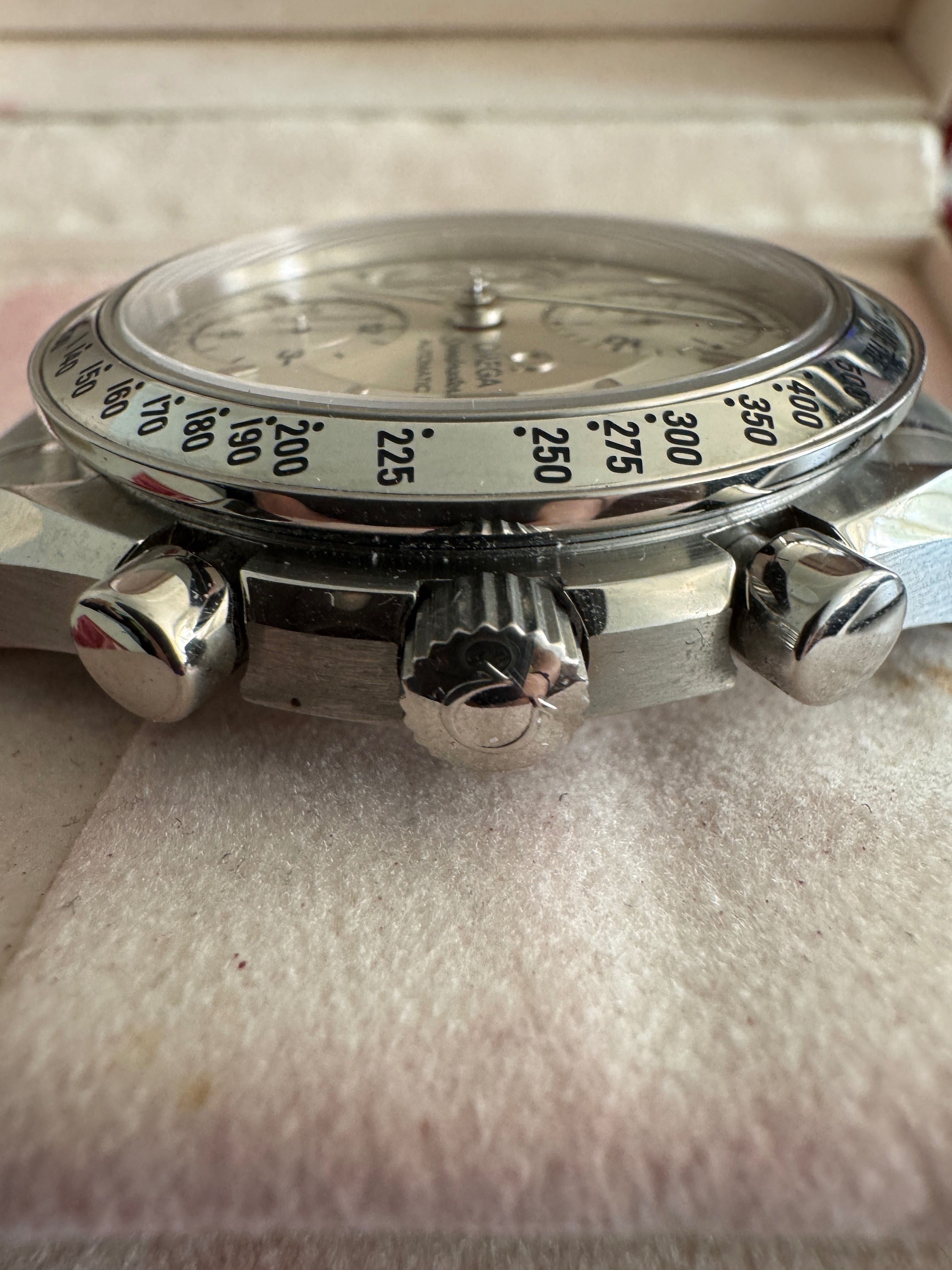 Omega Speedmaster Date