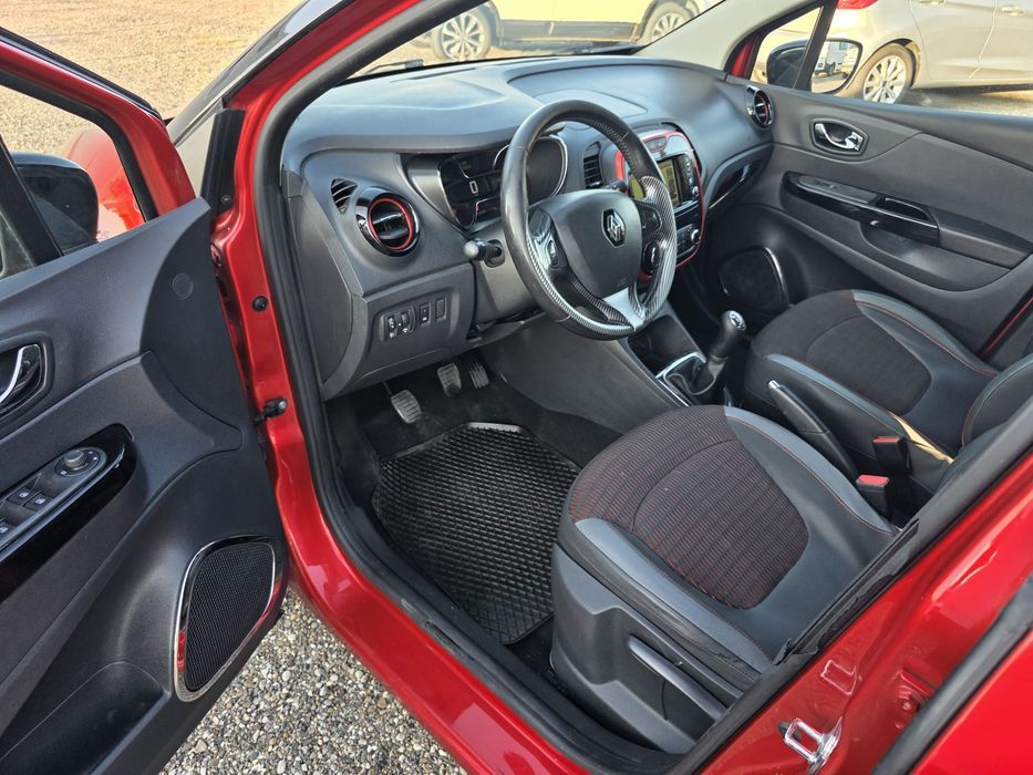RENAULT CAPTUR 1.5 dCi / 2016 / EURO 6 / Navi / Camera / Cima
