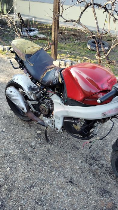 Vand sau dezmembrez Gilera DNA 50