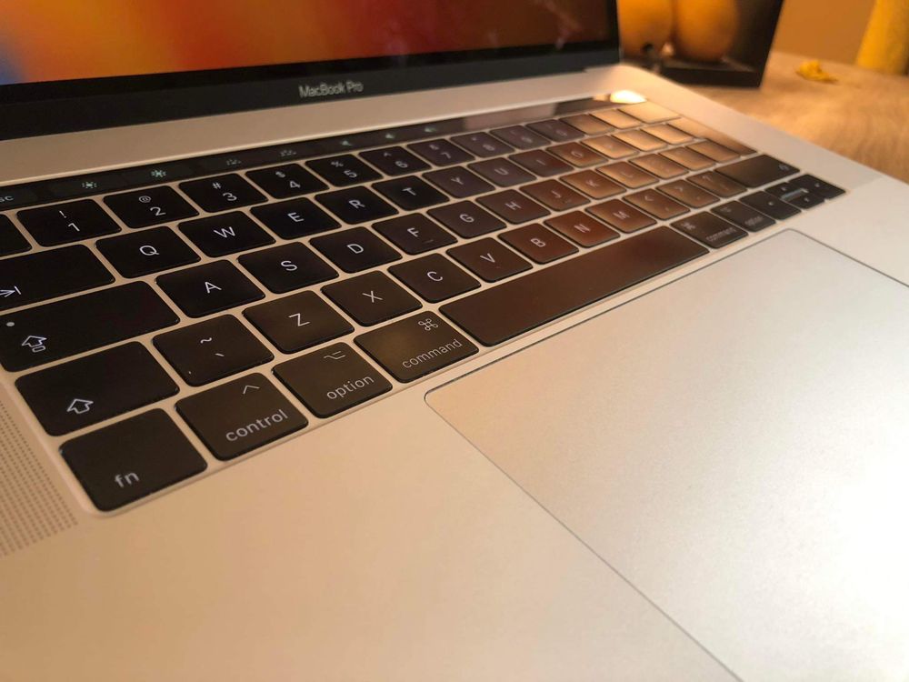 MacBook Pro 15', 2017, Radeon Pro