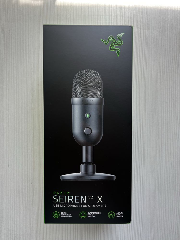 Микрофон Razer Seiren V2 X