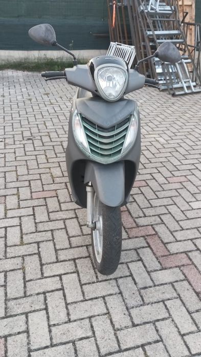Scutere de 150 cc  și 160 cc