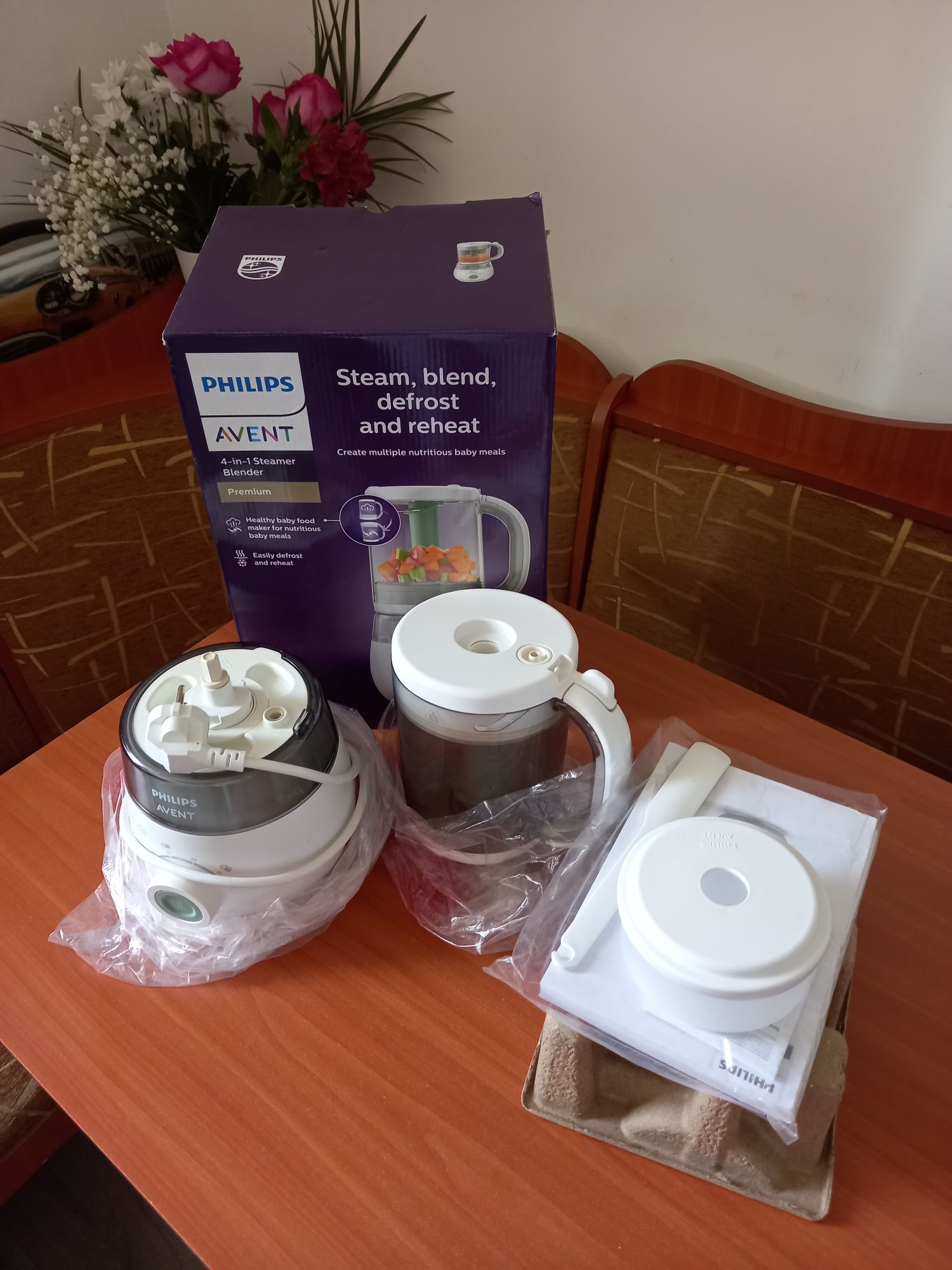 Aparat de gatit cu aburi si blender 4in1 Philips