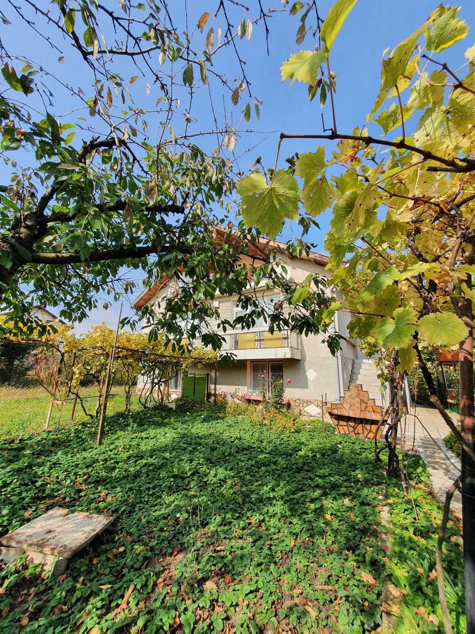 Къща близнак с градина в село Алино, общ. Самоков/ реф. № 1000-334