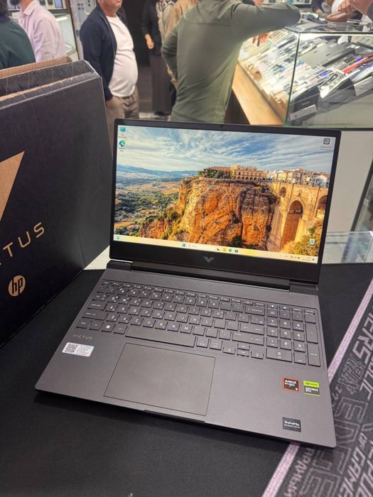 Ноутбук Hp Victus Gameng AMD Ryzn 5-8 SSD 512GB DDR5 16Gb RTX4050 6GB