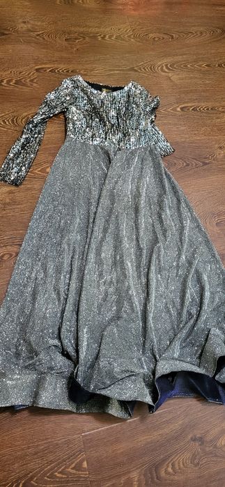 Платья по 200000 тысяч сум