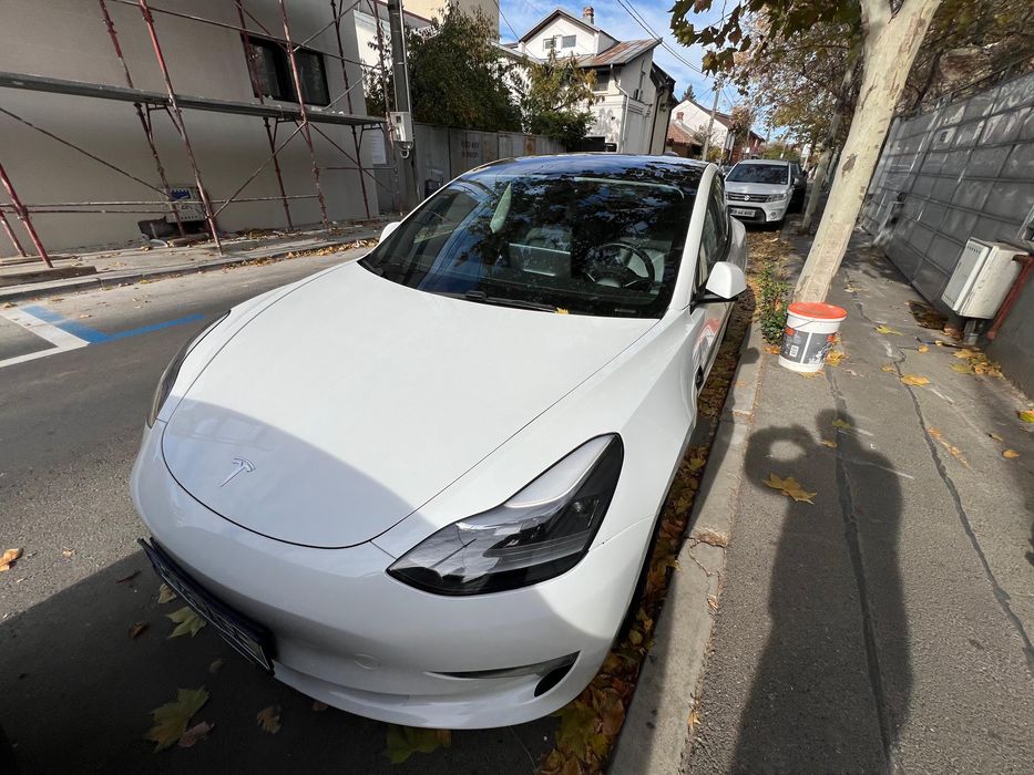 Tesla Model 3 2021 Long Range TVA deductibil 100000 km
