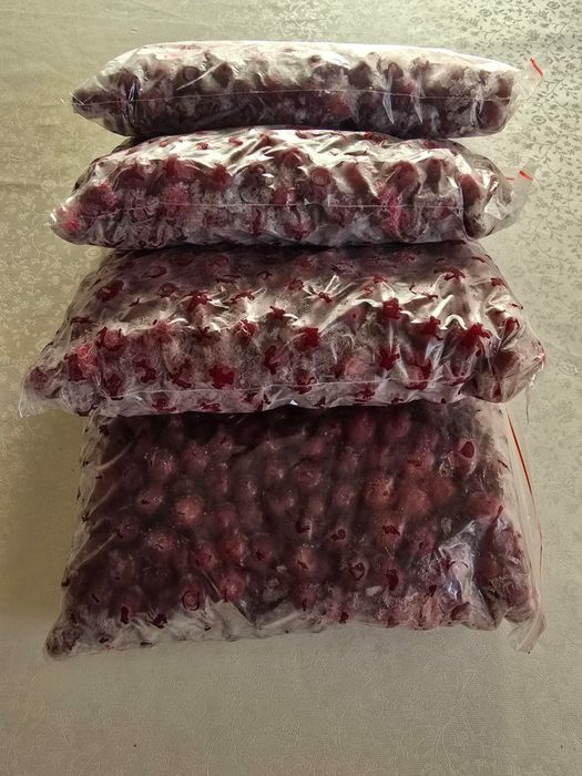Продам свежемороженую вишню