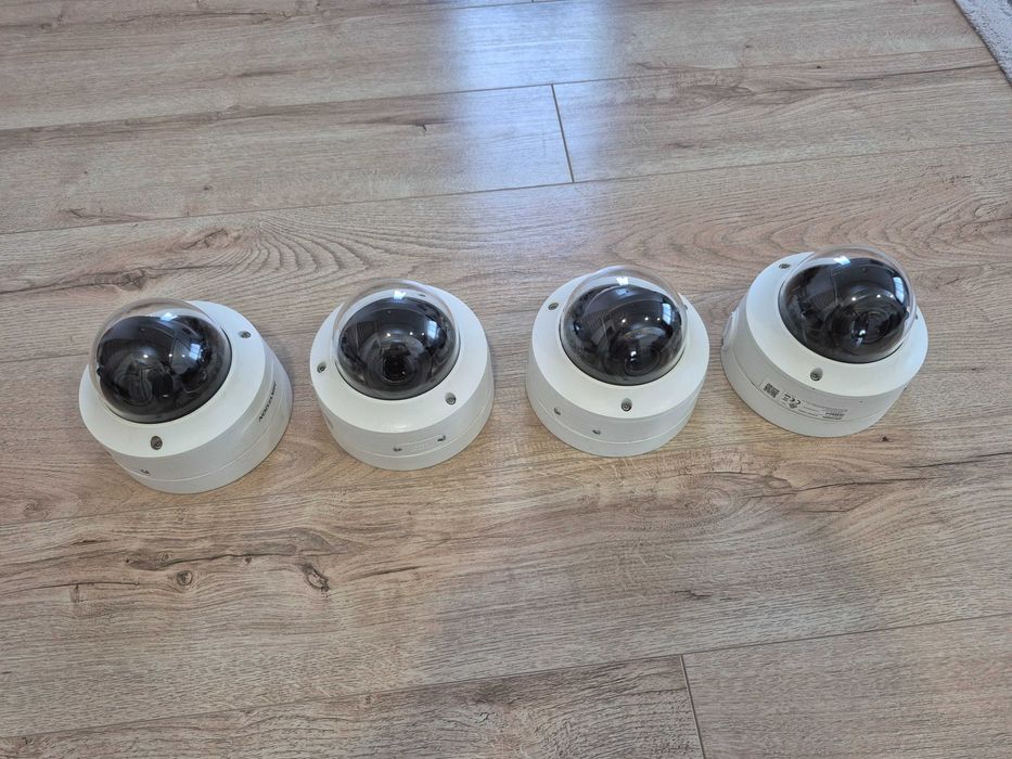 Camere supraveghere IP Dome Hikvision