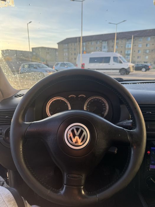 Golf 1.9 TDI AXR 101cp