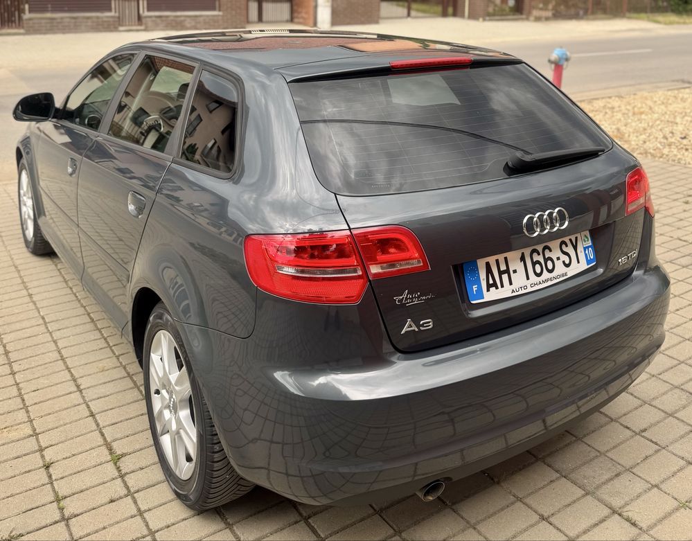 Vand Audi / A3 / FACELIFT / 1.6d / SportBack / EURO 5 / IMPECABIL