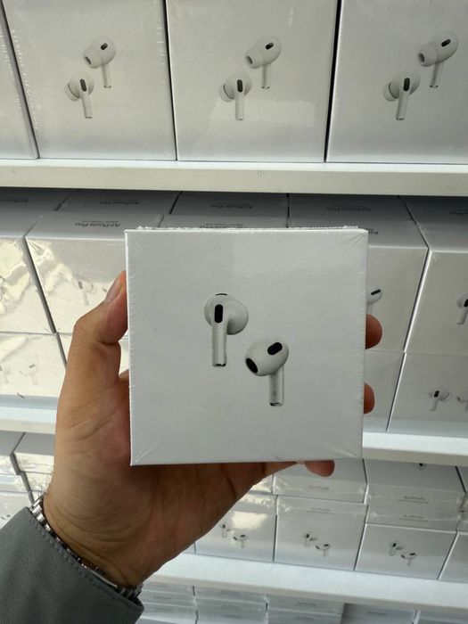 Dubai nusqa Airpods 3.