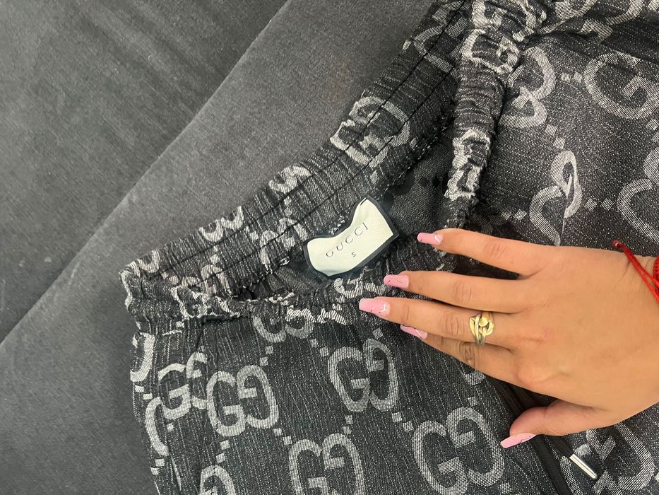 Compleu gucci ,mărimea S