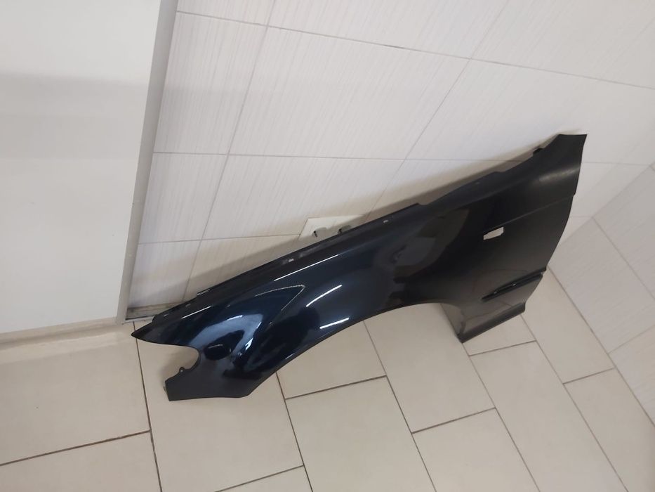 Aripa Fata Stanga BMW E46 2001-2005 l (317 (Albastru))