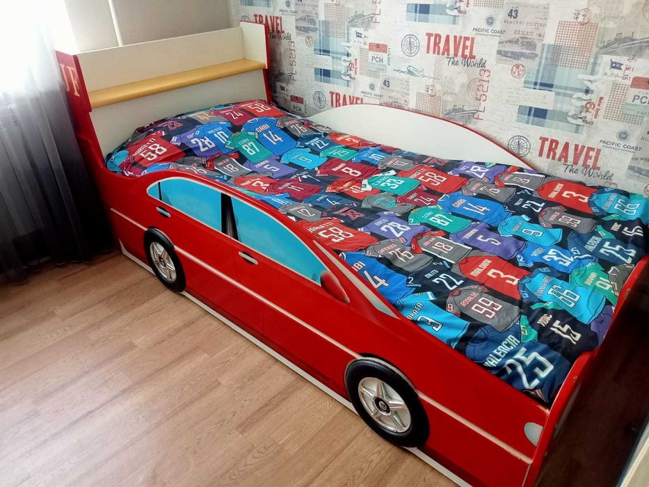 Продам кровать и шкаф детский б\у