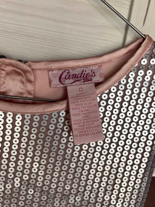 Страхотни момичешки рокли за различни поводи