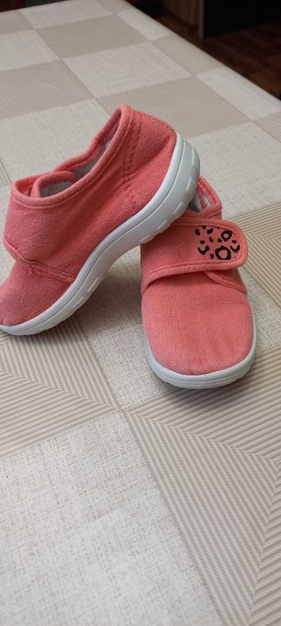 Обувки за момиче