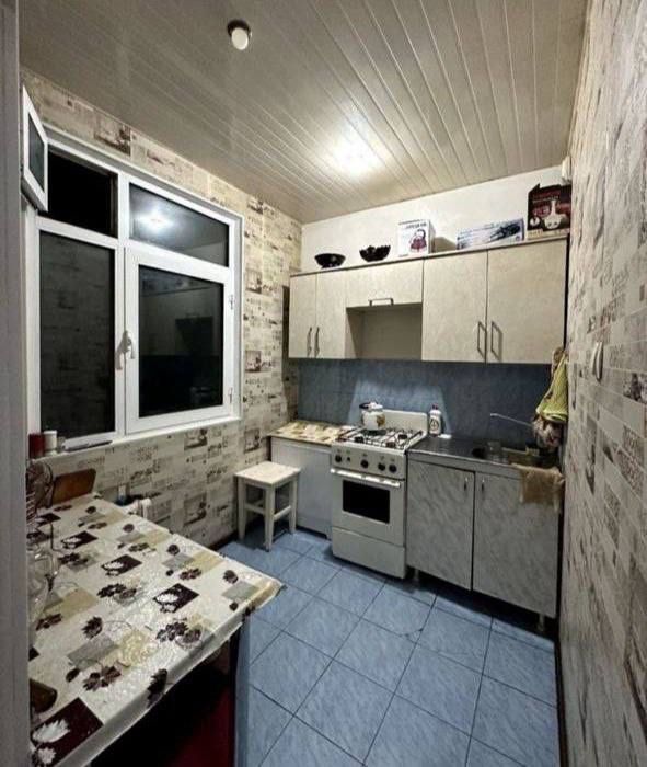 Срочно Чиланзар Ц квартал Продается 2 комнатная квартира Кафе-Райхон