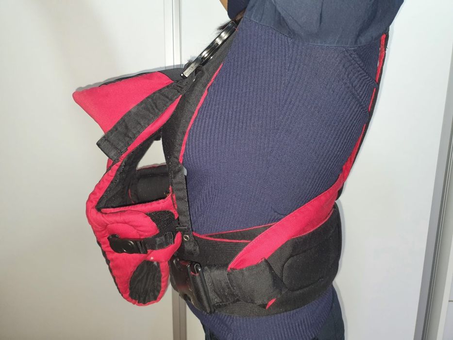 Marsupiu (port bebe) TOMY