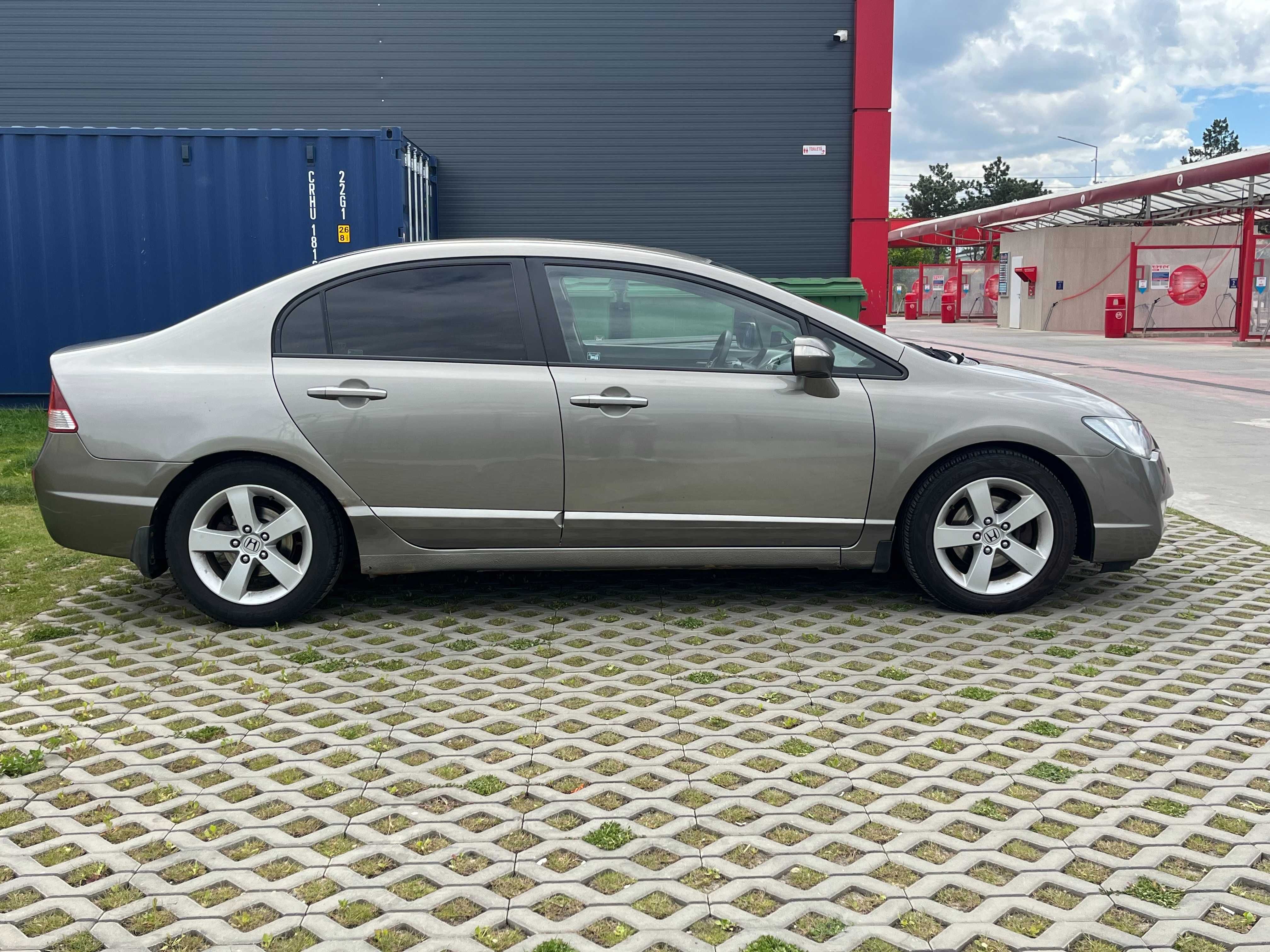 Honda Civic  1.8