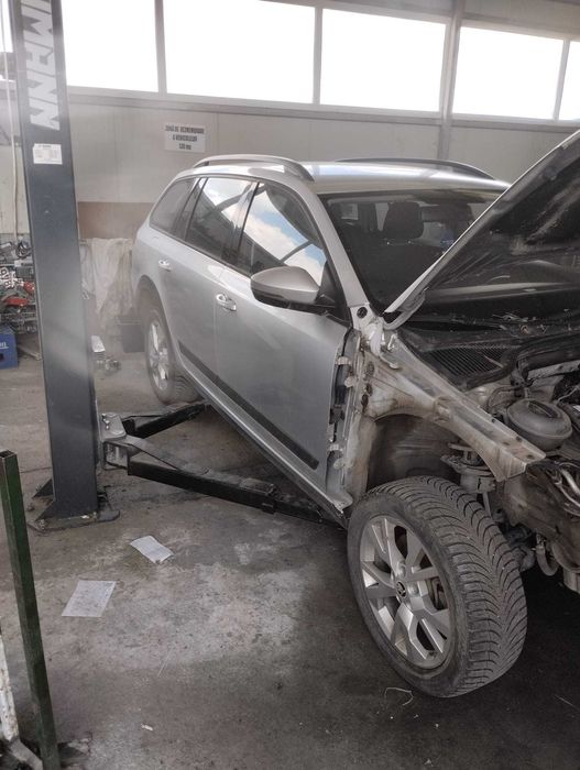 Dezmembrez skoda octavia scout DSG-RBQ  culoare LA7W cod motor CUNA