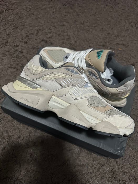 New Balance 9060