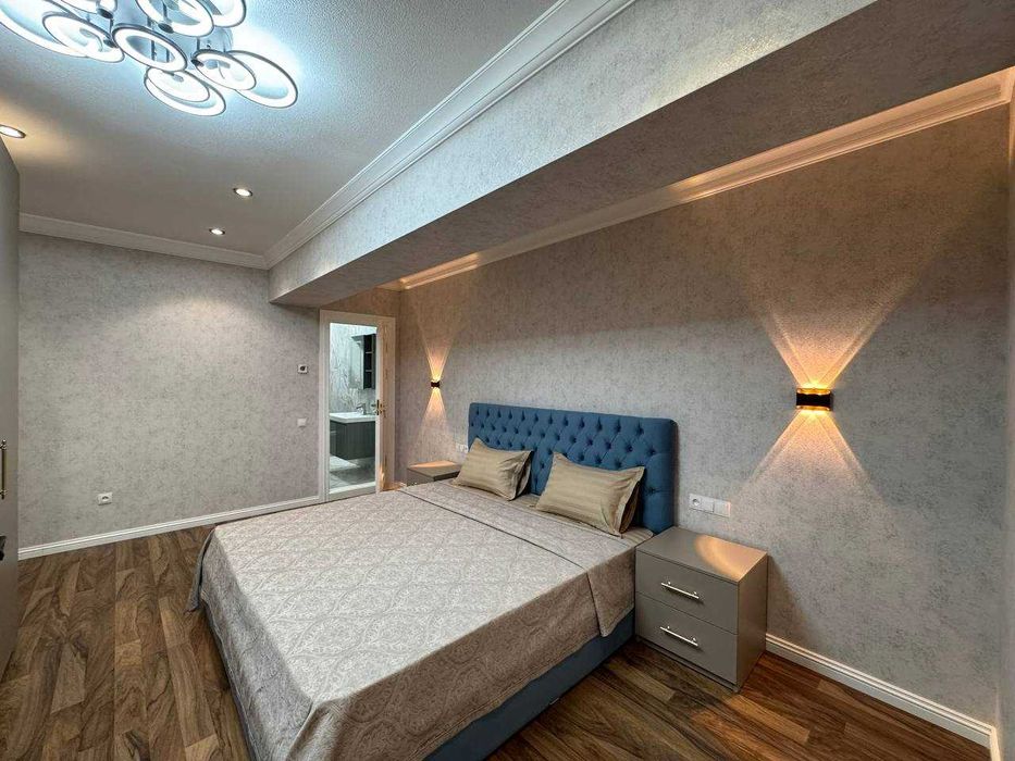 3 комн квартира в центре. Метро Космонавтов (ИТ)