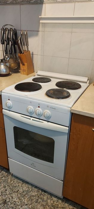 Продам электроплиту недорого