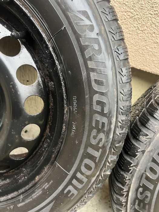 Jante tabla Skoda-Golf 5x112 cu cauciucuri iarnă stare foarte bună