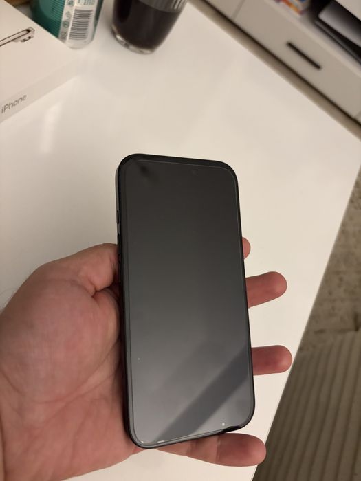 Iphone 16,256 gb la cutie.