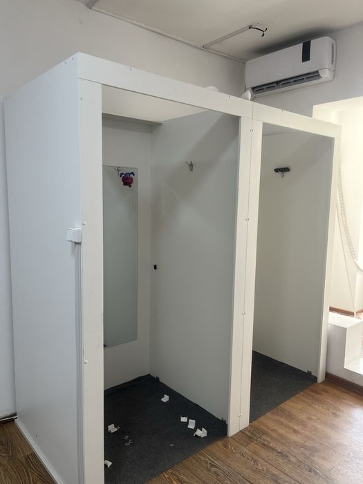 Продается мебель, примерочная переодевалка