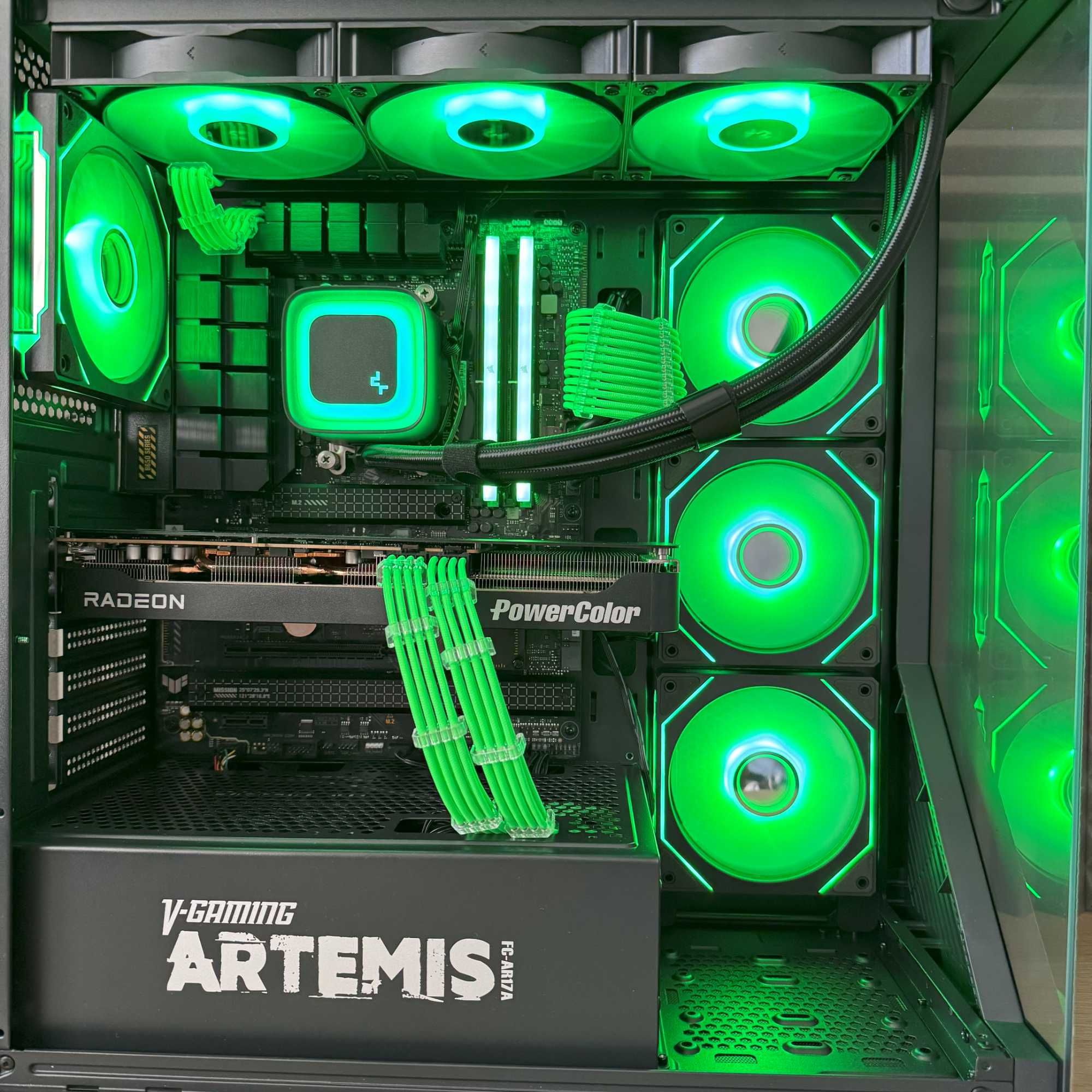 ЛИЗИНГ/ Геймърски компютър Ryzen 7 7800X3D/RX 9070 XT/32GB