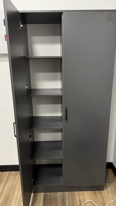 Шкаф и стол руководителя