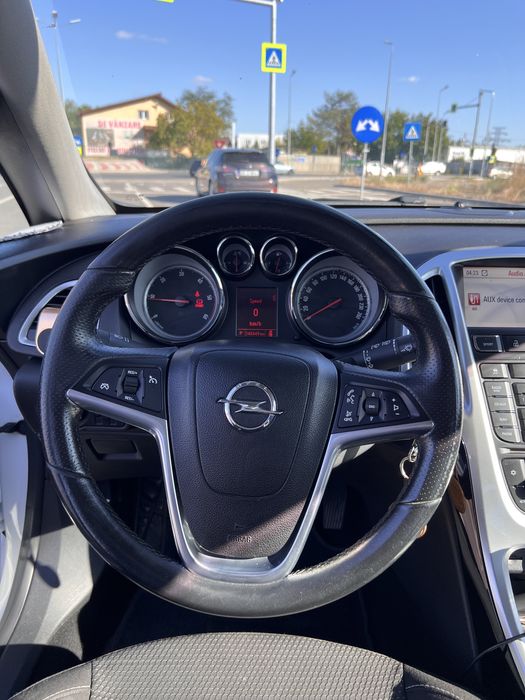 Opel Astra J 2012 2.0CDTI