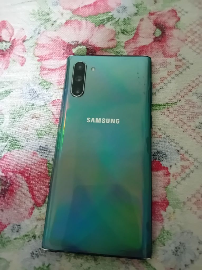 Samsung note 10 simplu