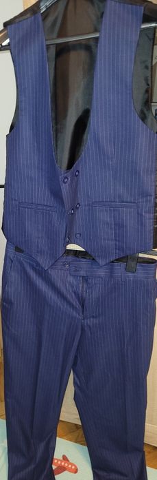 Vand costum barbat