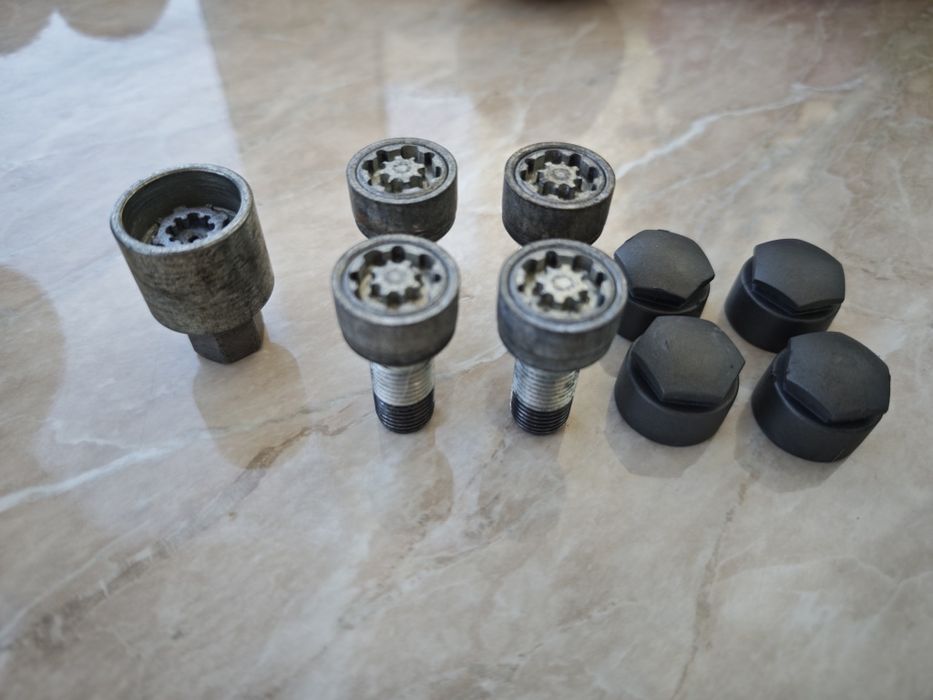 Set prezoane cu antifurt Skoda
